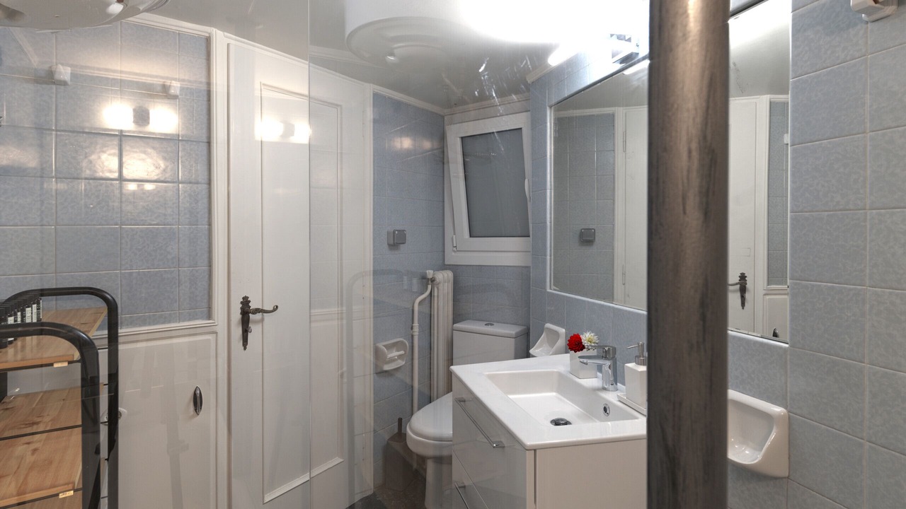 Photo of Bathroom in Kypseli