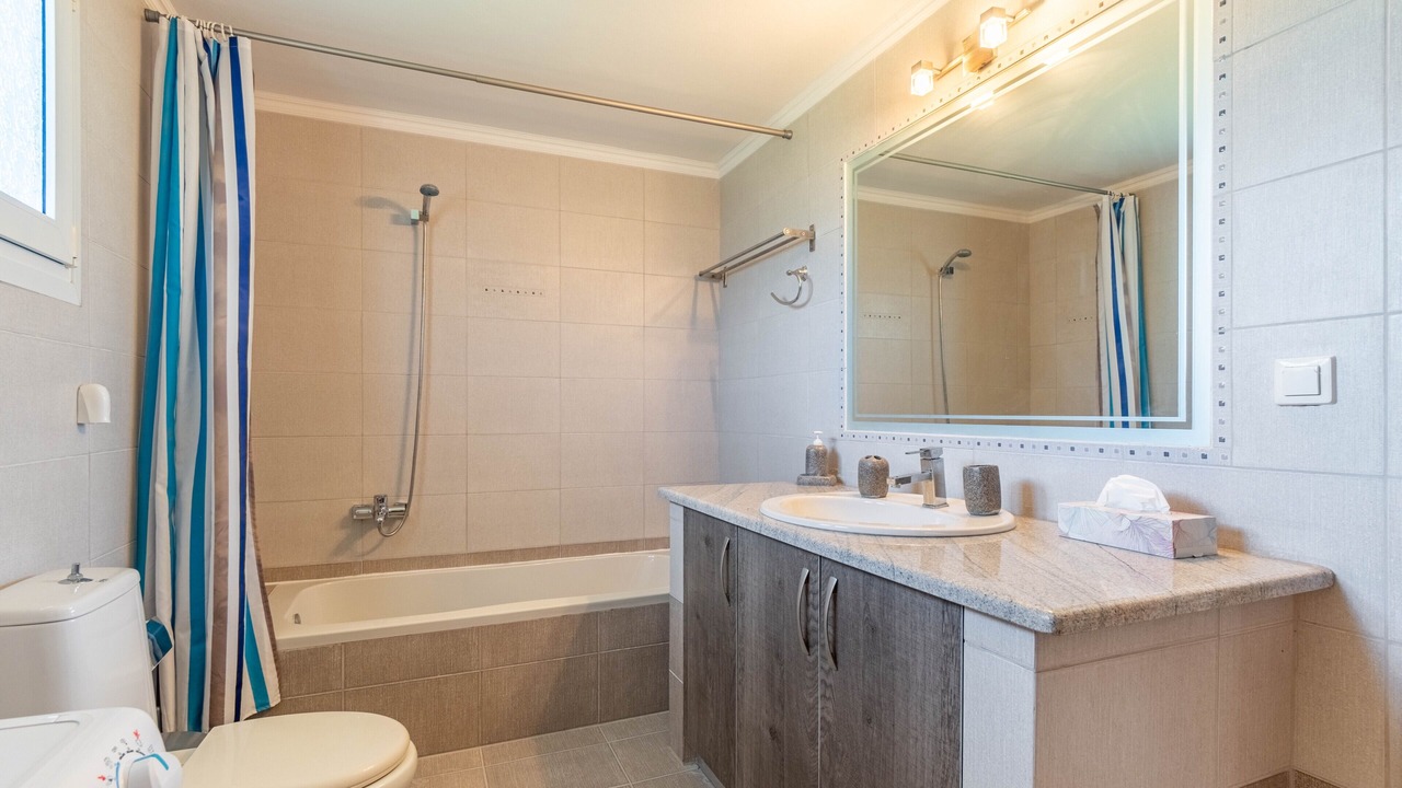 Photo of Bathroom in Kritika