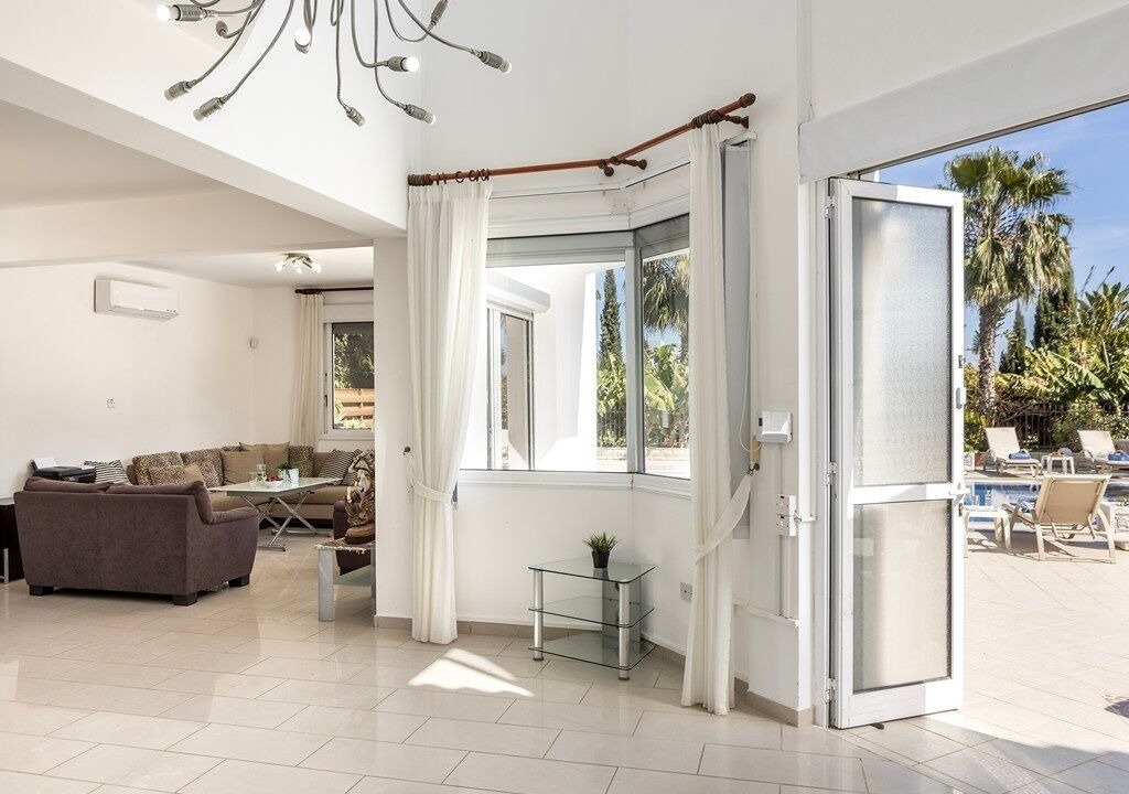 Photo of Livingroom in Pernera