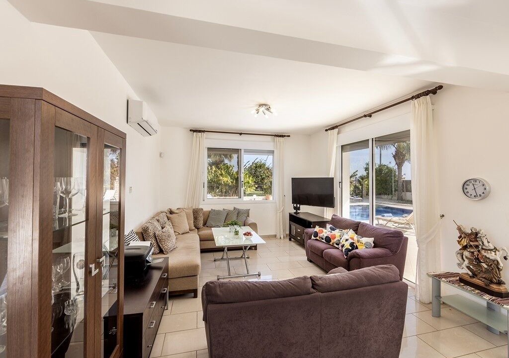 Photo of Livingroom in Pernera