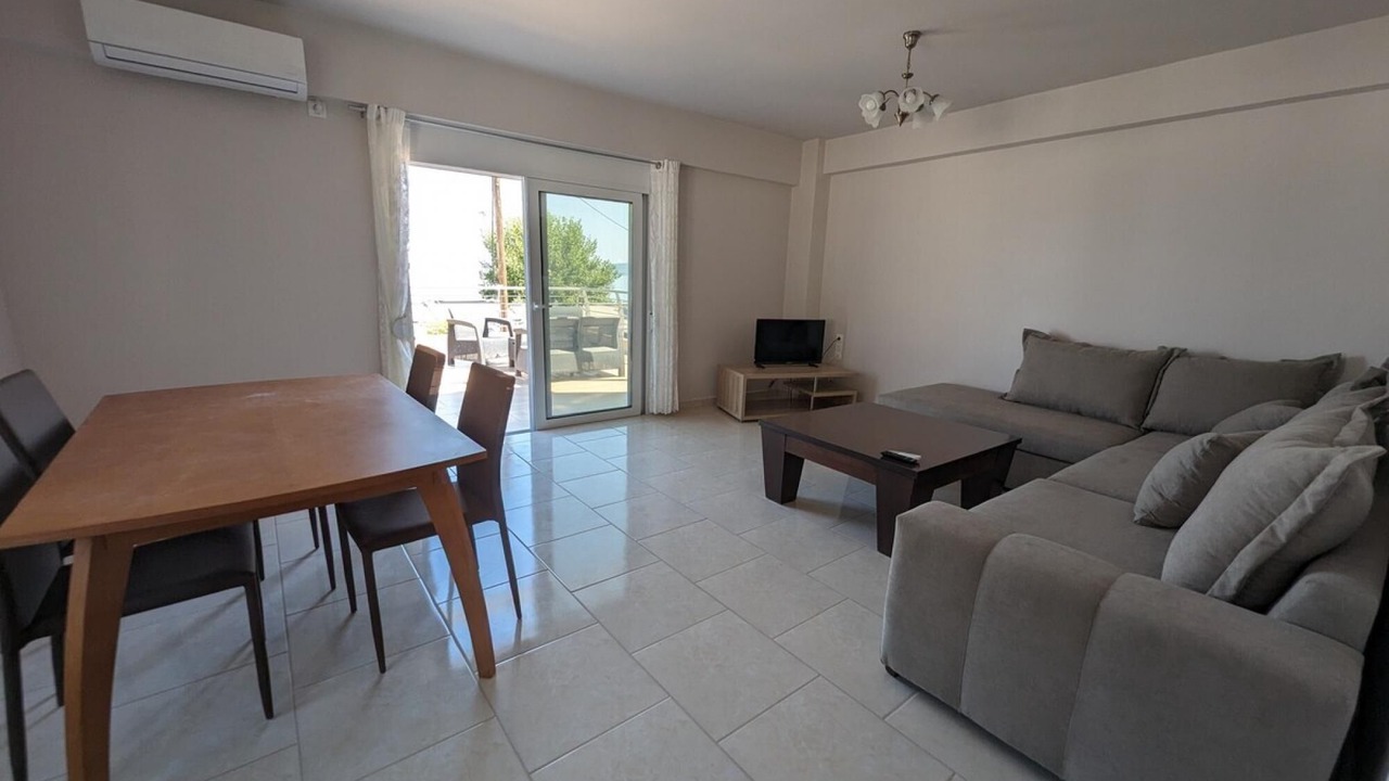 Photo of Livingroom in Kamena Vourla