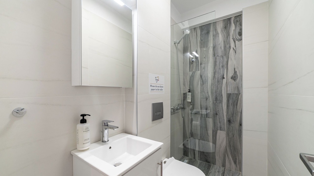 Photo of Bathroom in Ofrinion
