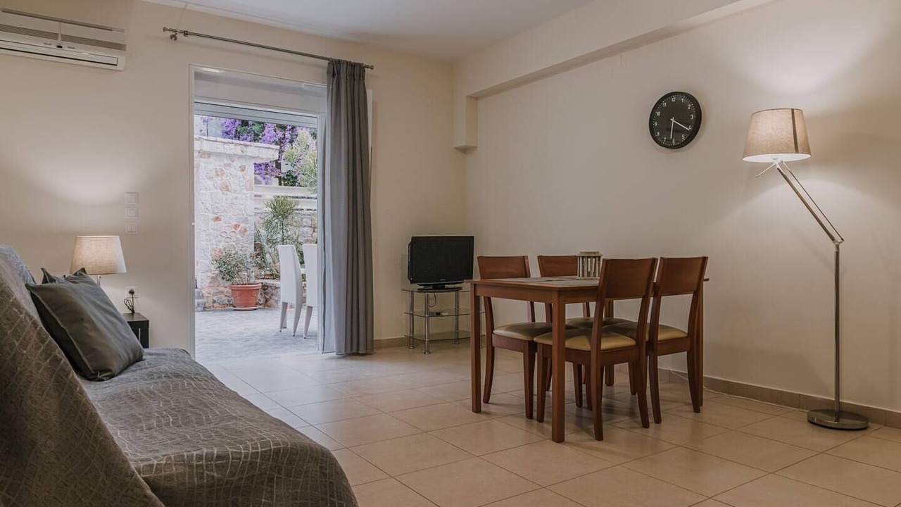 Photo of Livingroom in Tolo