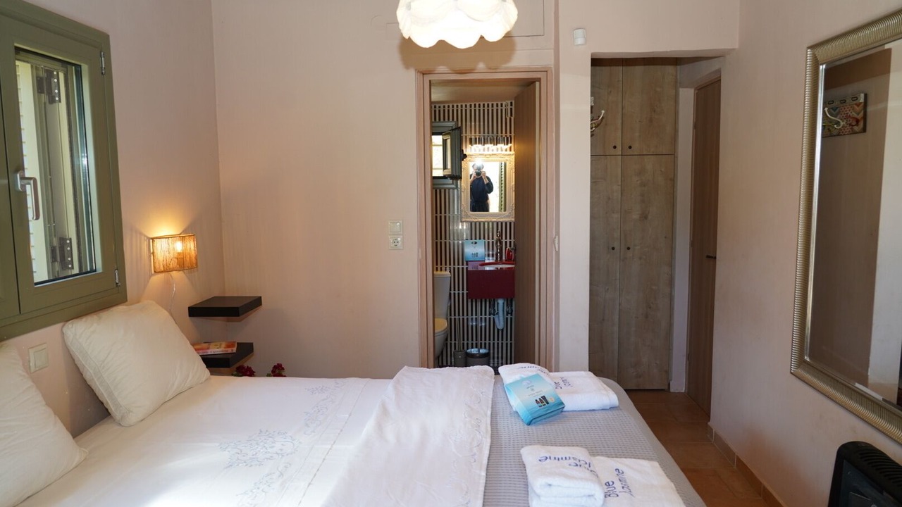 Photo of Bedroom in Aigio