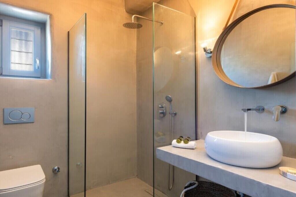Photo of Bathroom in Drios