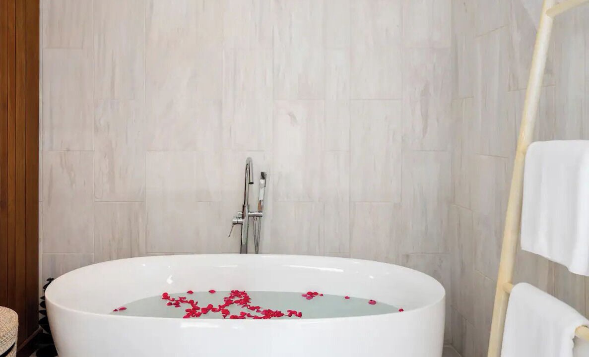 Photo of Bathroom in Laem Set