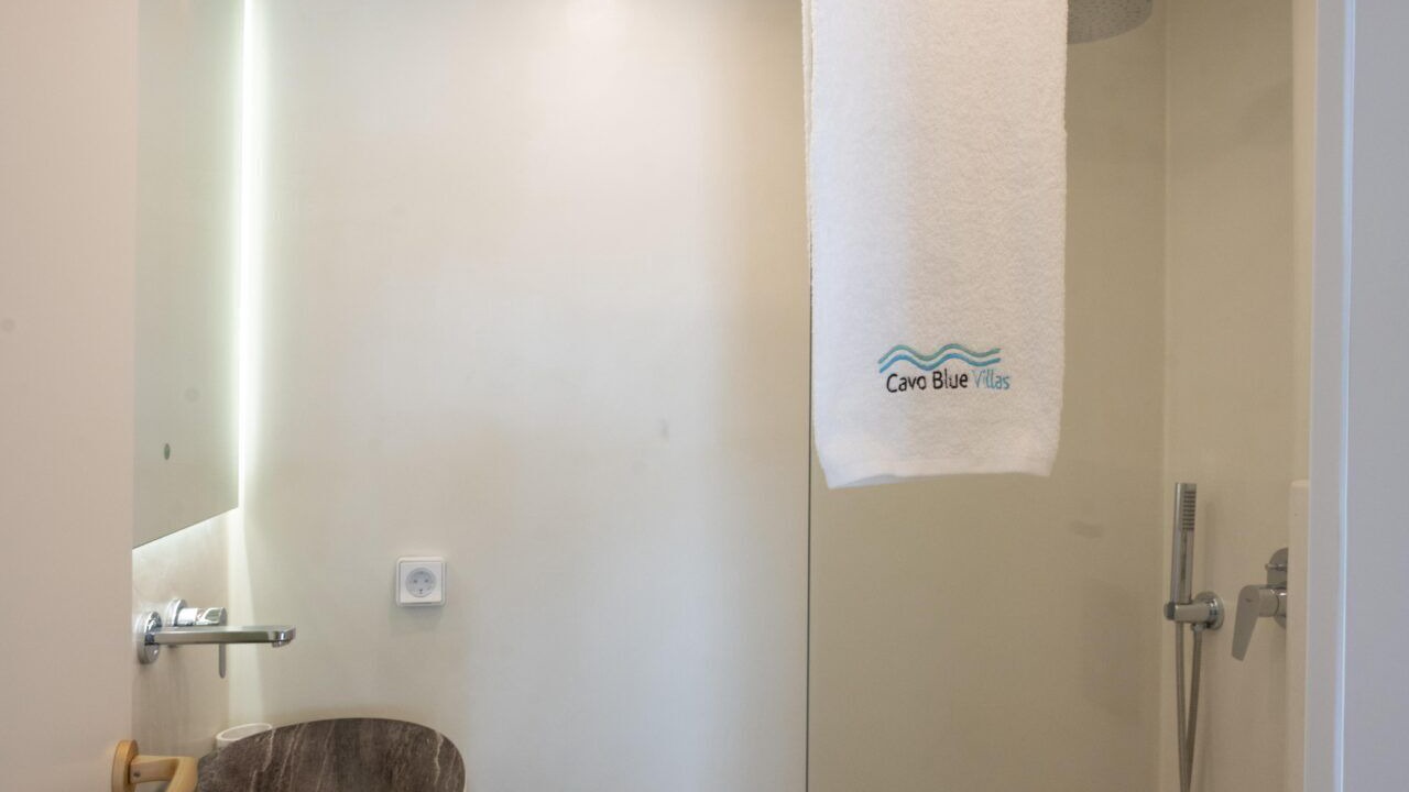 Photo of Bathroom in Paraga