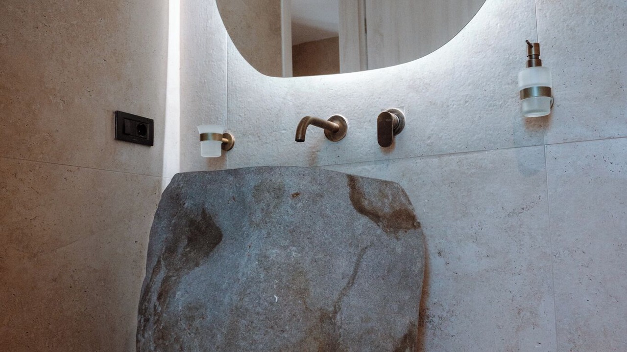 Photo of Bathroom in Loutsa