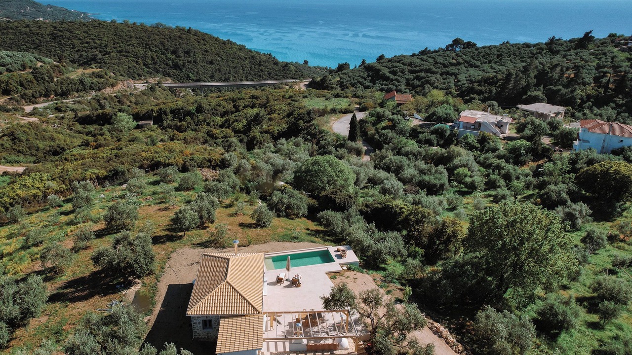 Photo of Outdoor in Loutsa