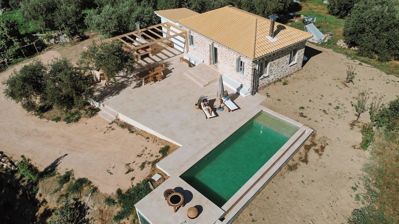 Photo of Outdoor in Loutsa