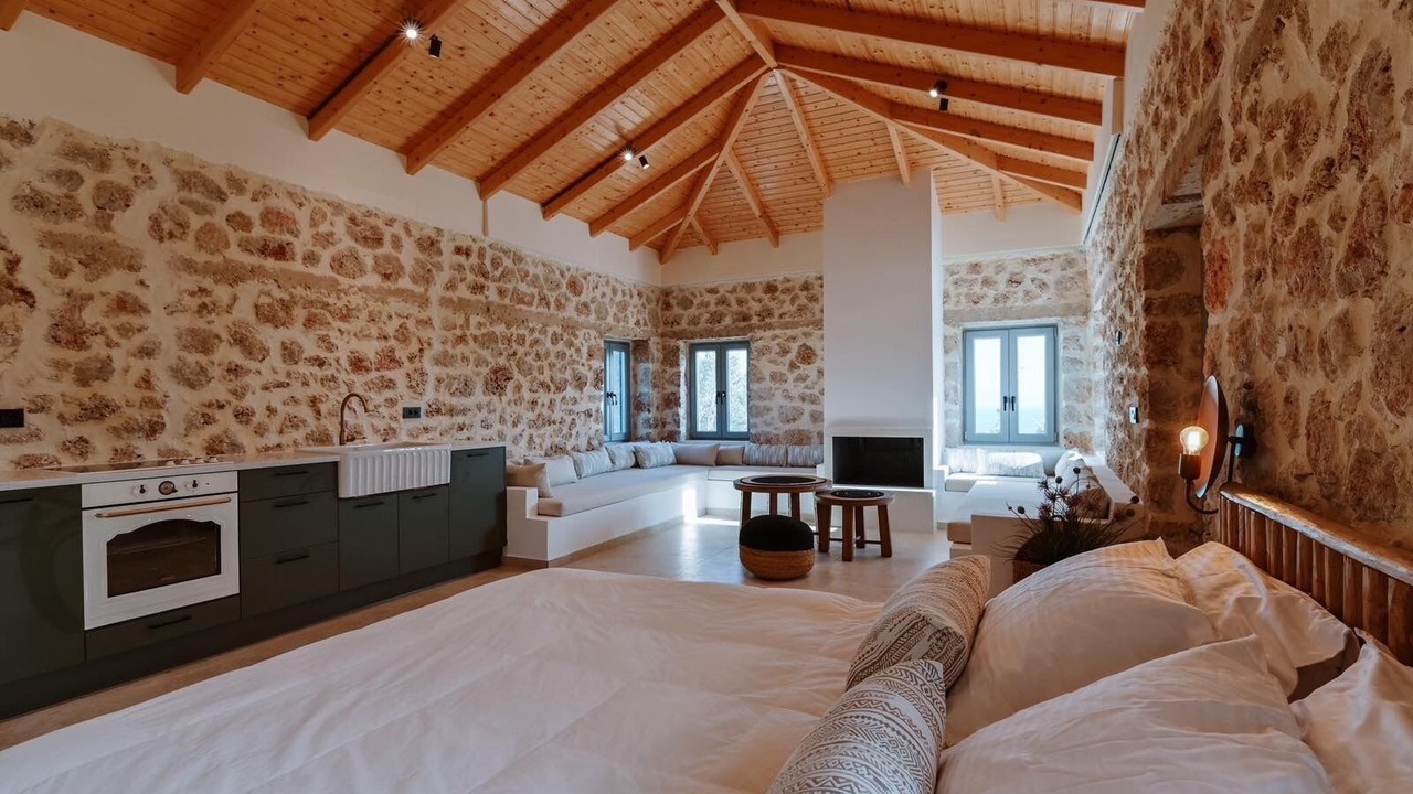 Photo of Bedroom in Loutsa