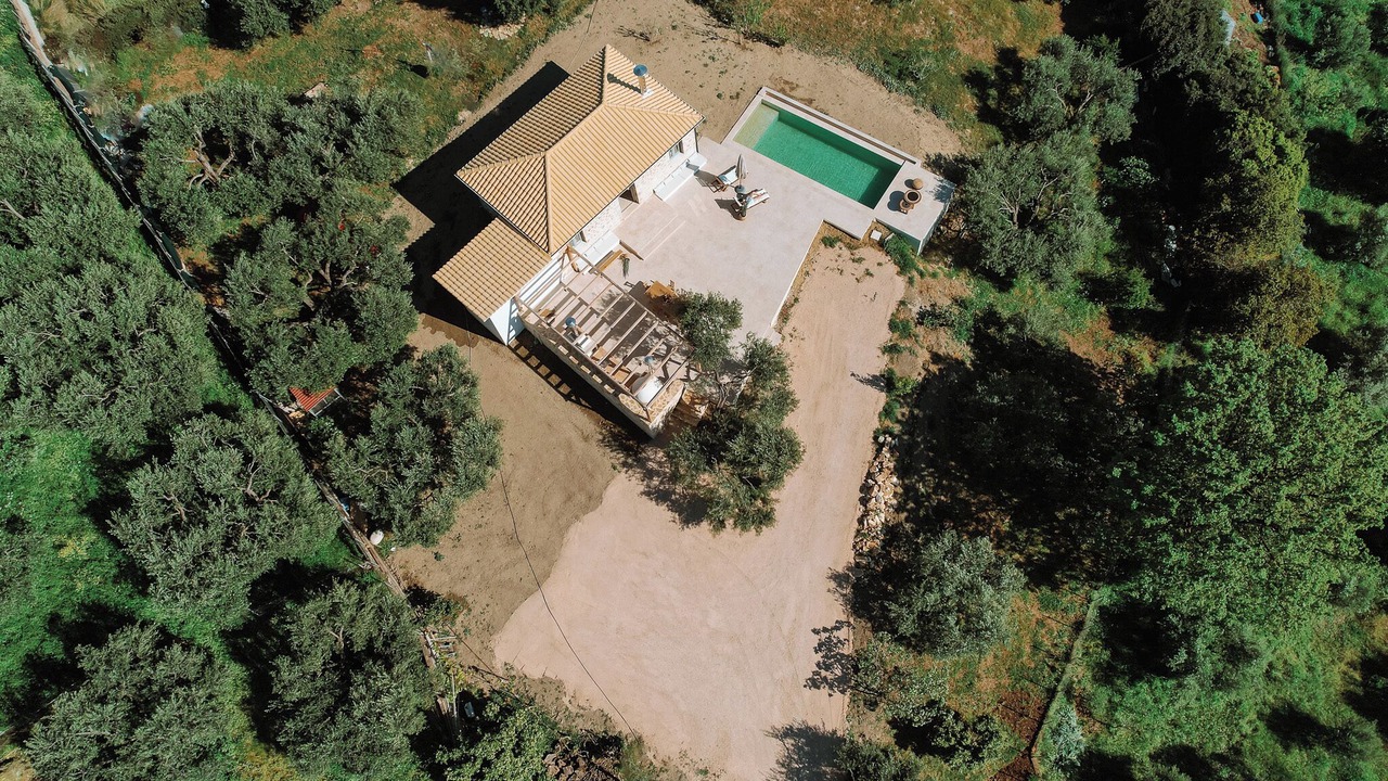 Photo of Outdoor in Loutsa