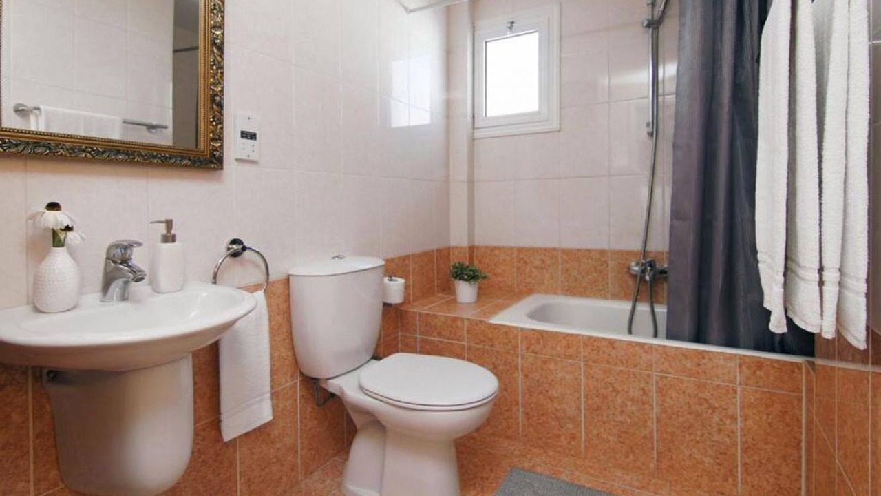 Photo of Bathroom in Pernera