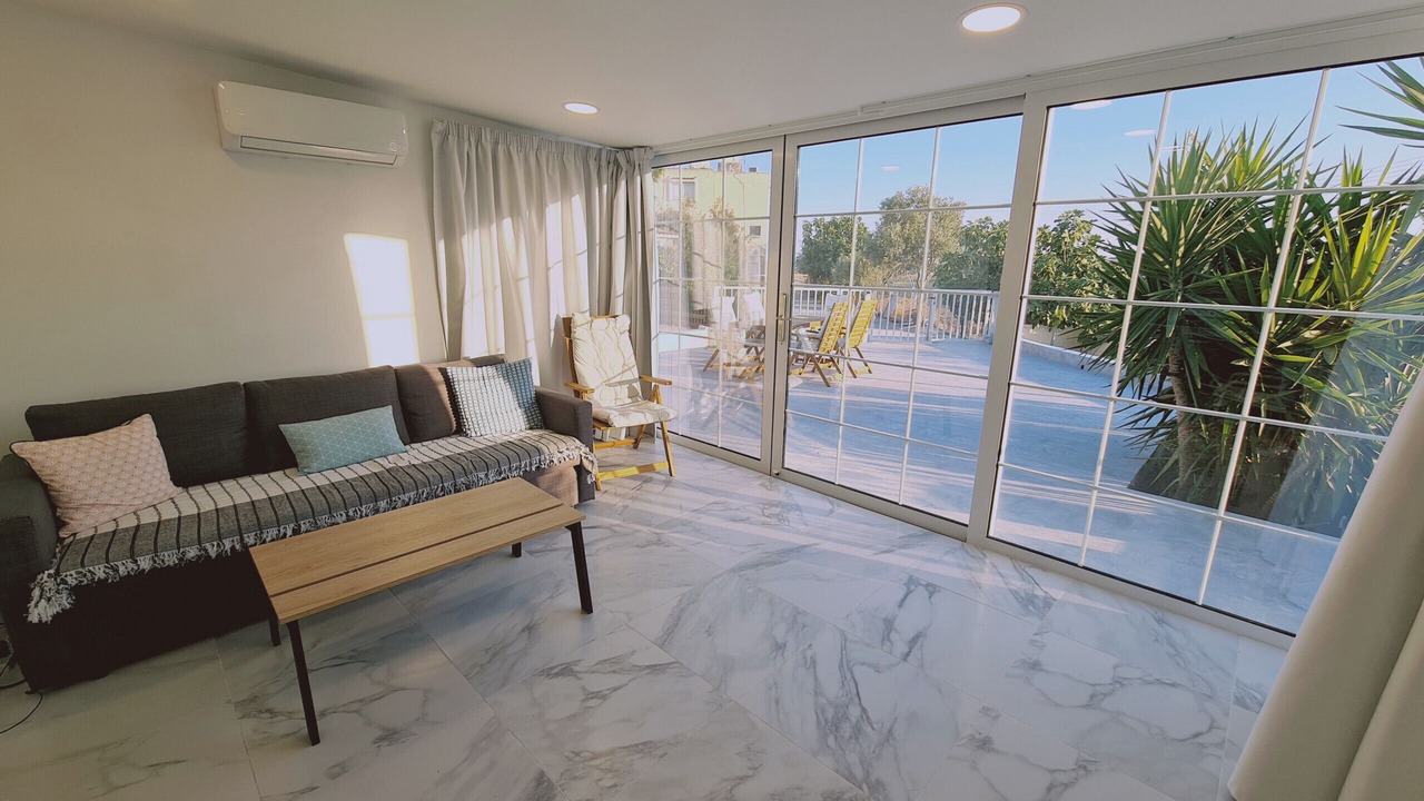 Photo of Livingroom in Pyla
