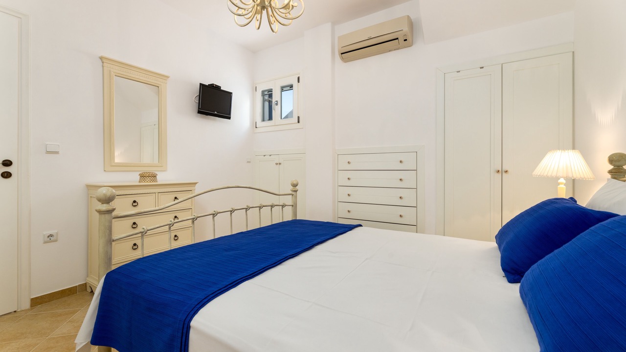 Photo of Bedroom in Aliki