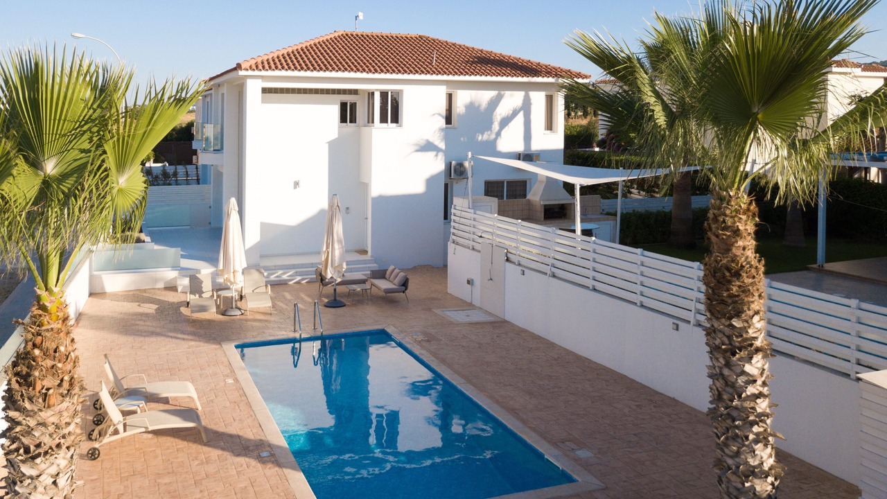 Photo of Outdoor in Pernera