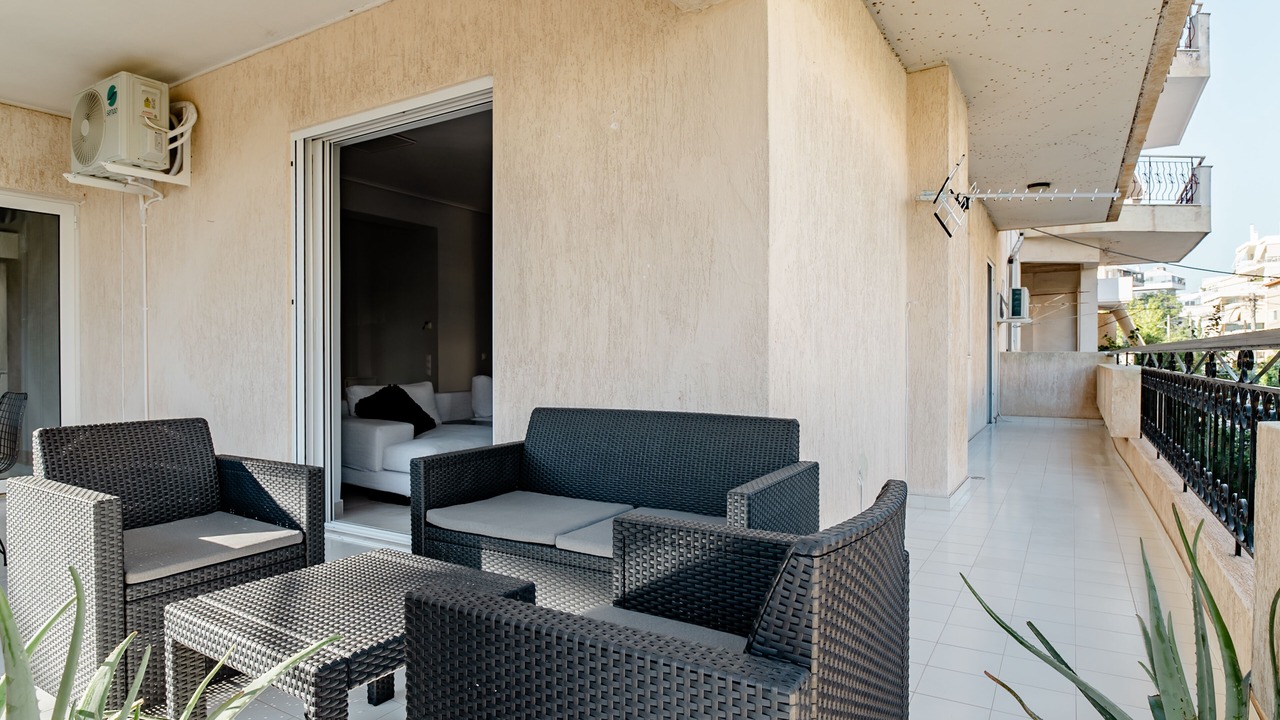 Photo of Patio Balcony in Khalandrion
