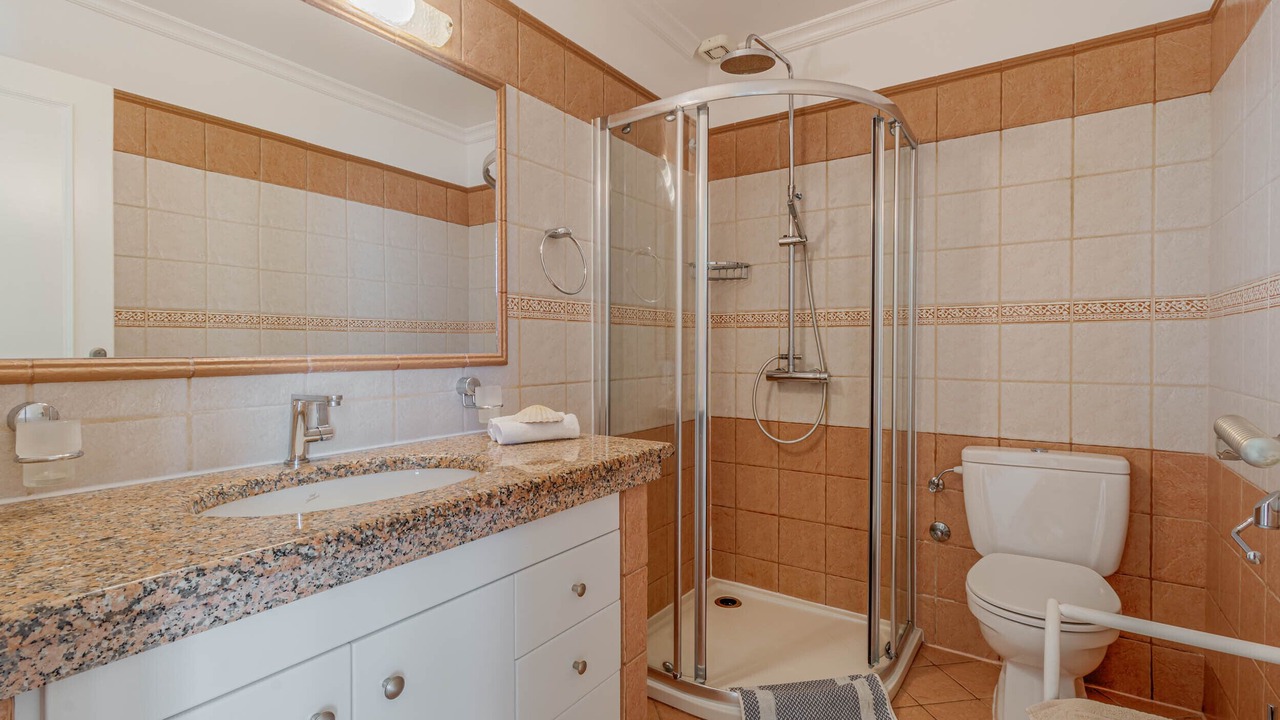 Photo of Bathroom in Kalami