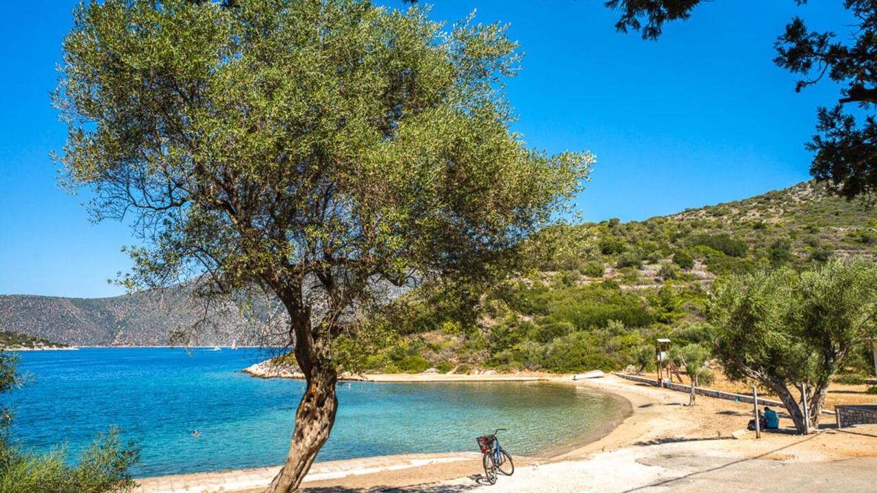 Photo of Others in Ithaki