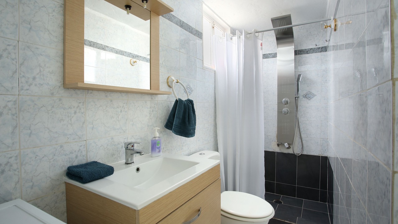 Photo of Bathroom in Nikaia-Agios Ioannis Rentis