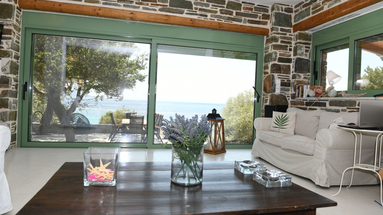 Photo of Livingroom in Karystos