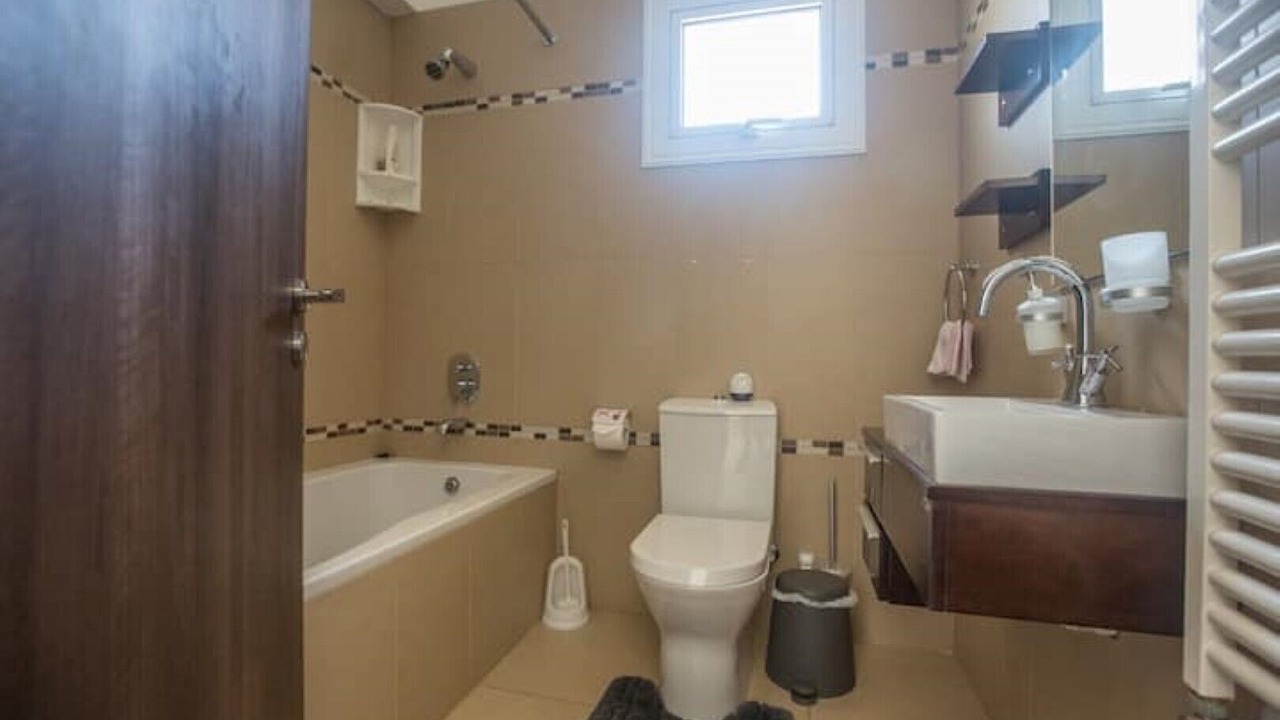Photo of Bathroom in Pernera