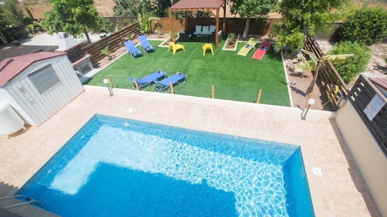 Photo of Outdoor in Pernera
