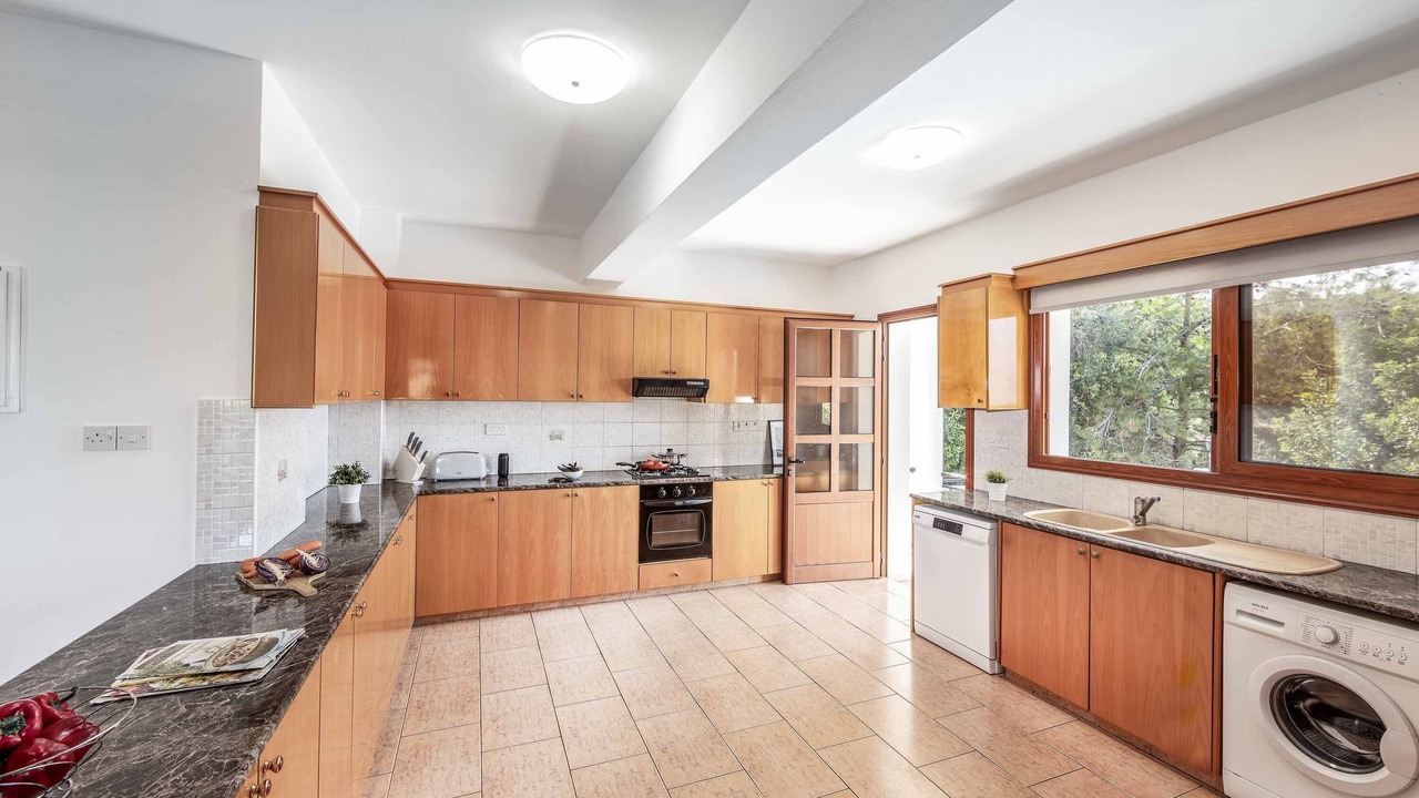 Photo of Kitchen in Latchi