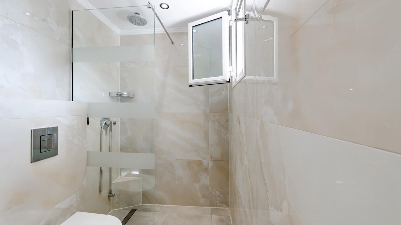 Photo of Bathroom in Tsilivi