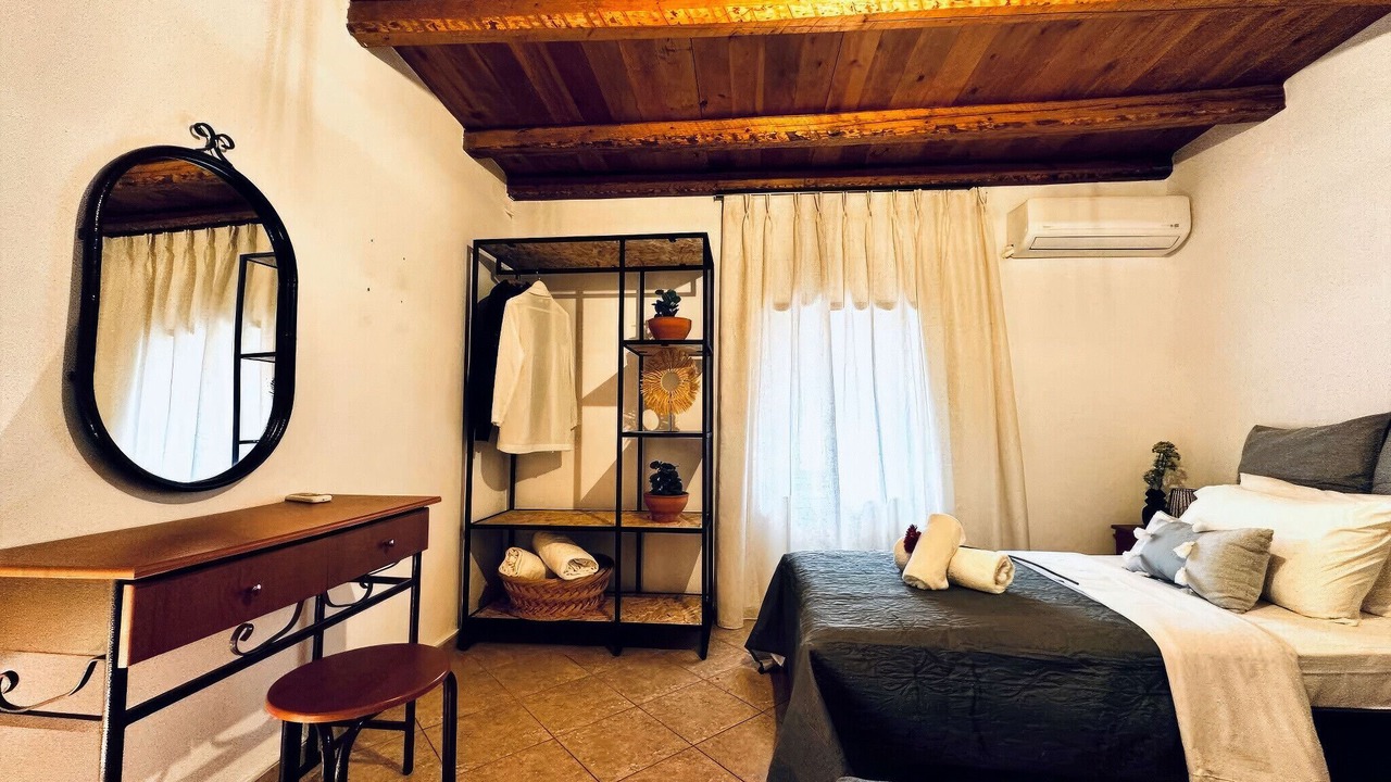 Photo of Others in Pigouniana