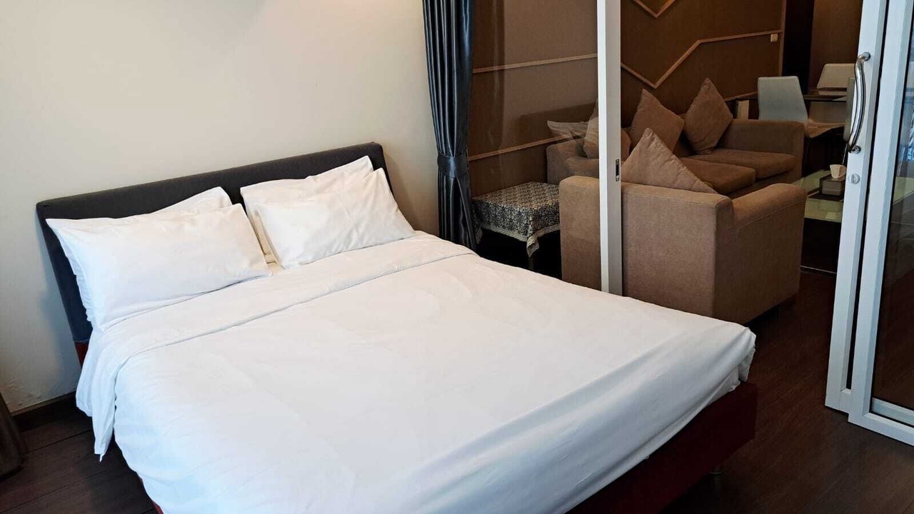Photo of Bedroom in Khlong Toei Nuea