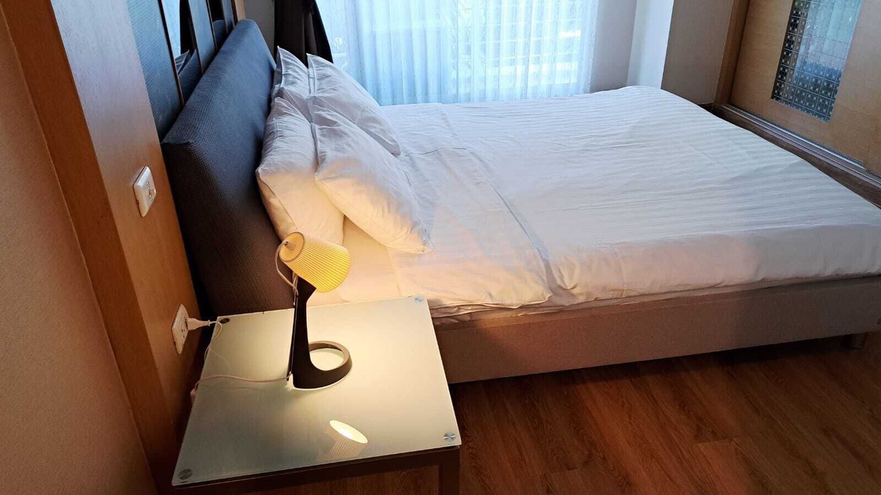 Photo of Bedroom in Khlong Toei Nuea
