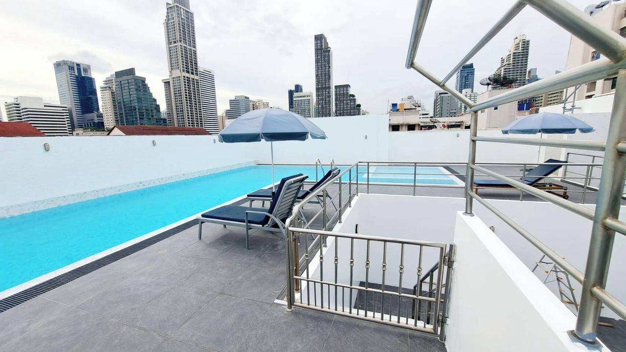 Photo of Outdoor in Khlong Toei Nuea