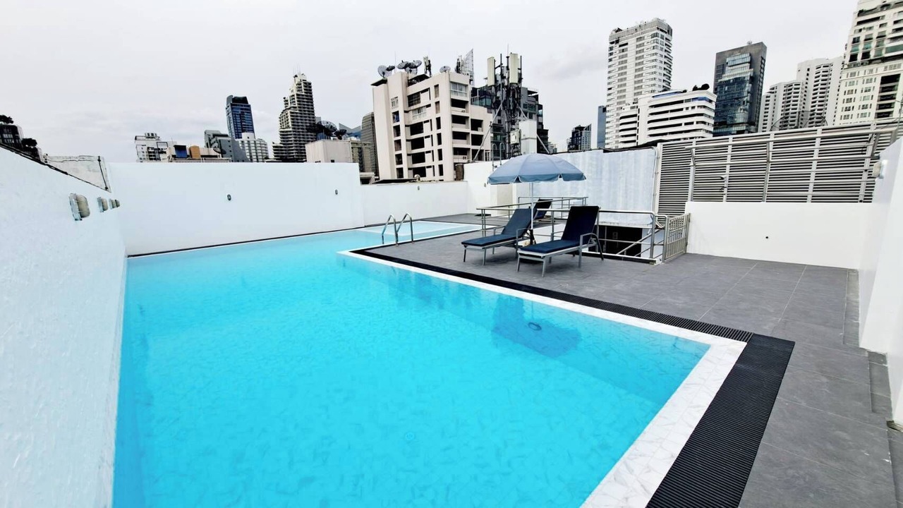 Photo of Outdoor in Khlong Toei Nuea