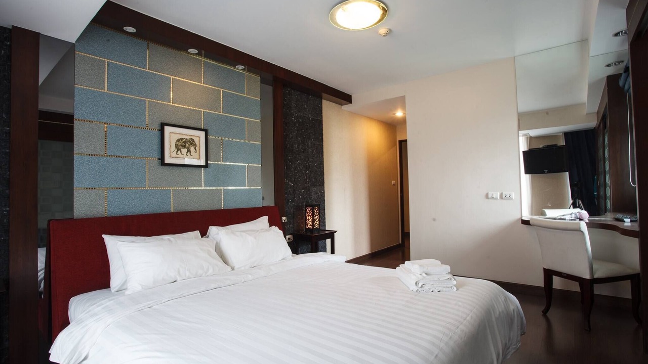 Photo of Bedroom in Khlong Toei Nuea