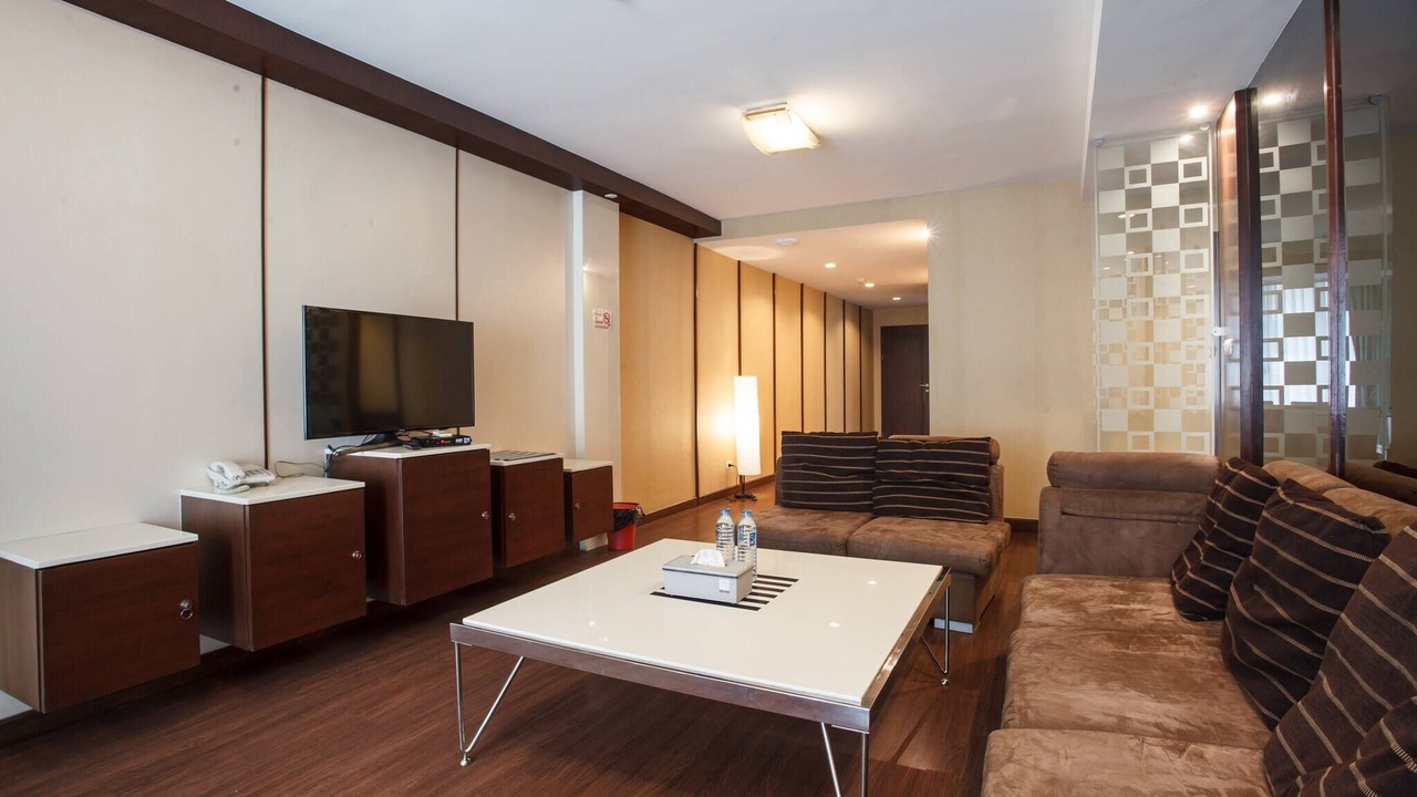 Photo of Livingroom in Khlong Toei Nuea