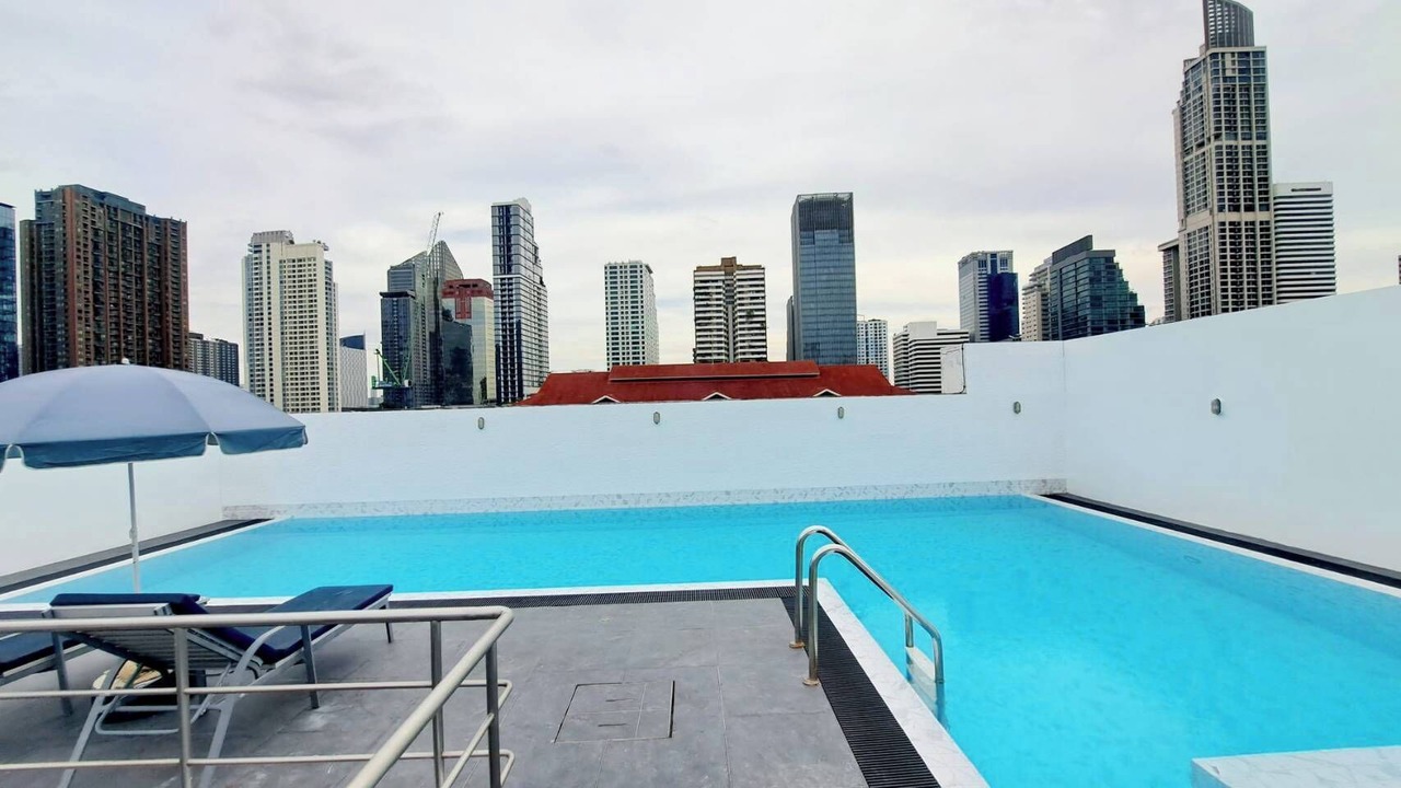 Photo of Outdoor in Khlong Toei Nuea