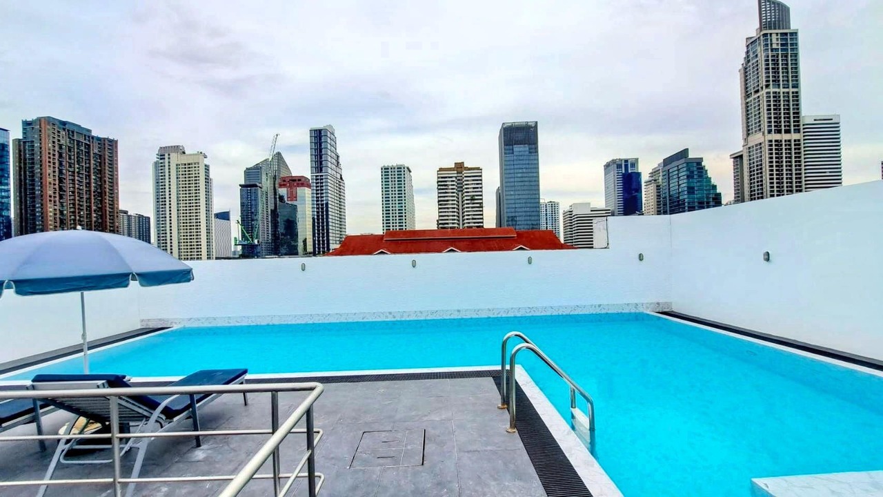 Photo of Outdoor in Khlong Toei Nuea