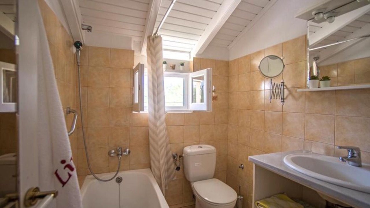 Photo of Bathroom in Linia
