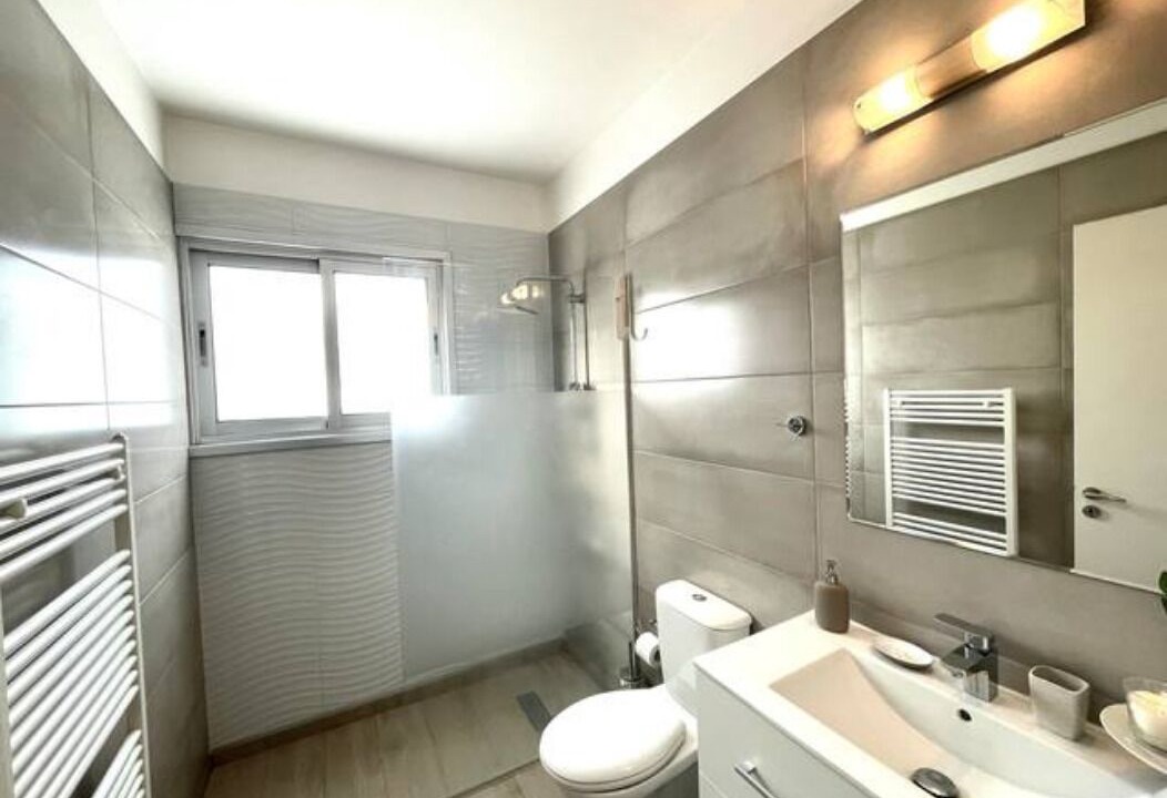 Photo of Bathroom in Latsia