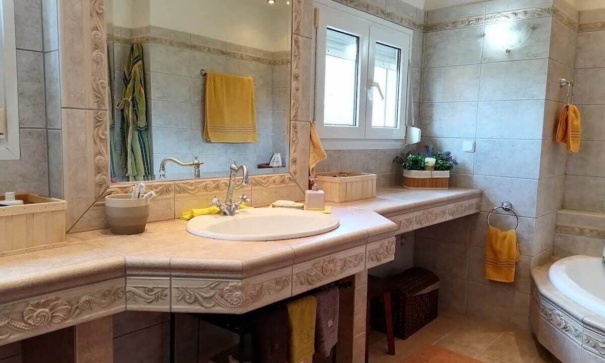 Photo of Bathroom in Paradise Beach