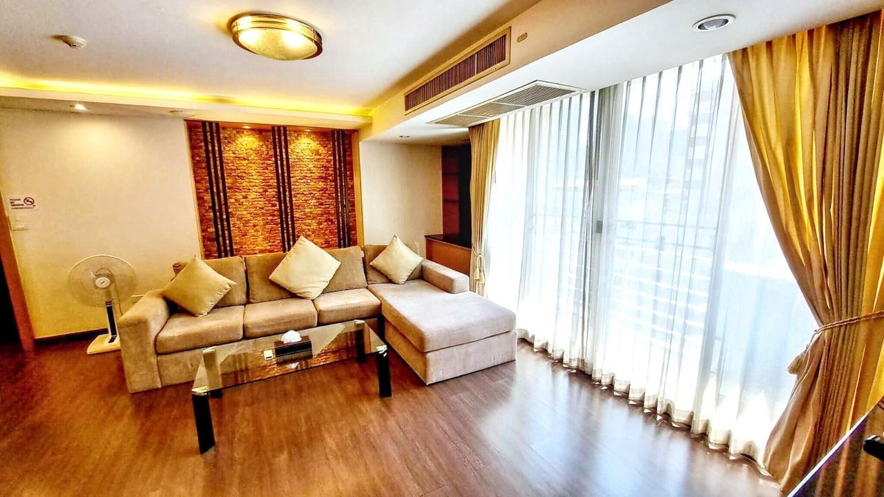 Photo of Livingroom in Khlong Toei Nuea