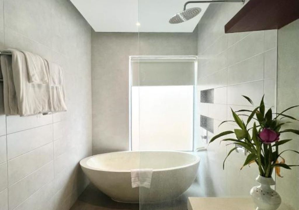 Photo of Bathroom in Sangkat Sla Kram