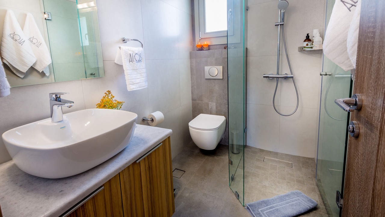 Photo of Bathroom in Exomvourgo
