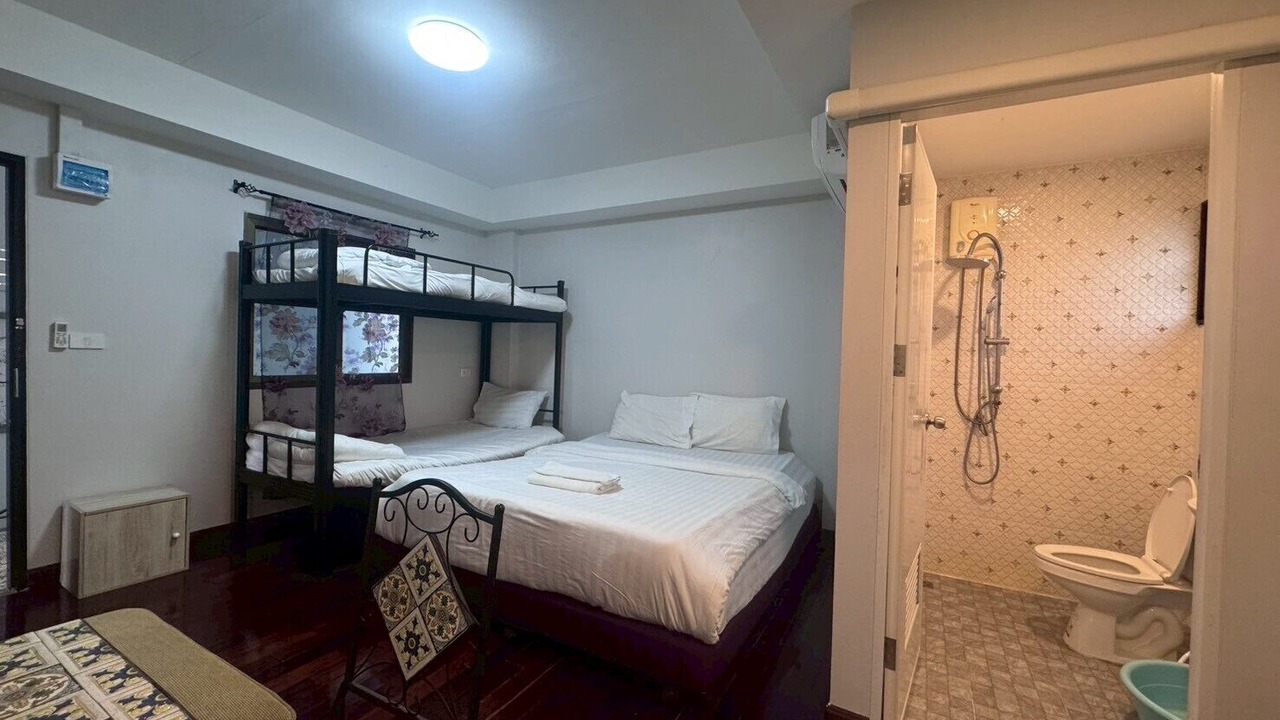 Photo of Bedroom in Dok Mai