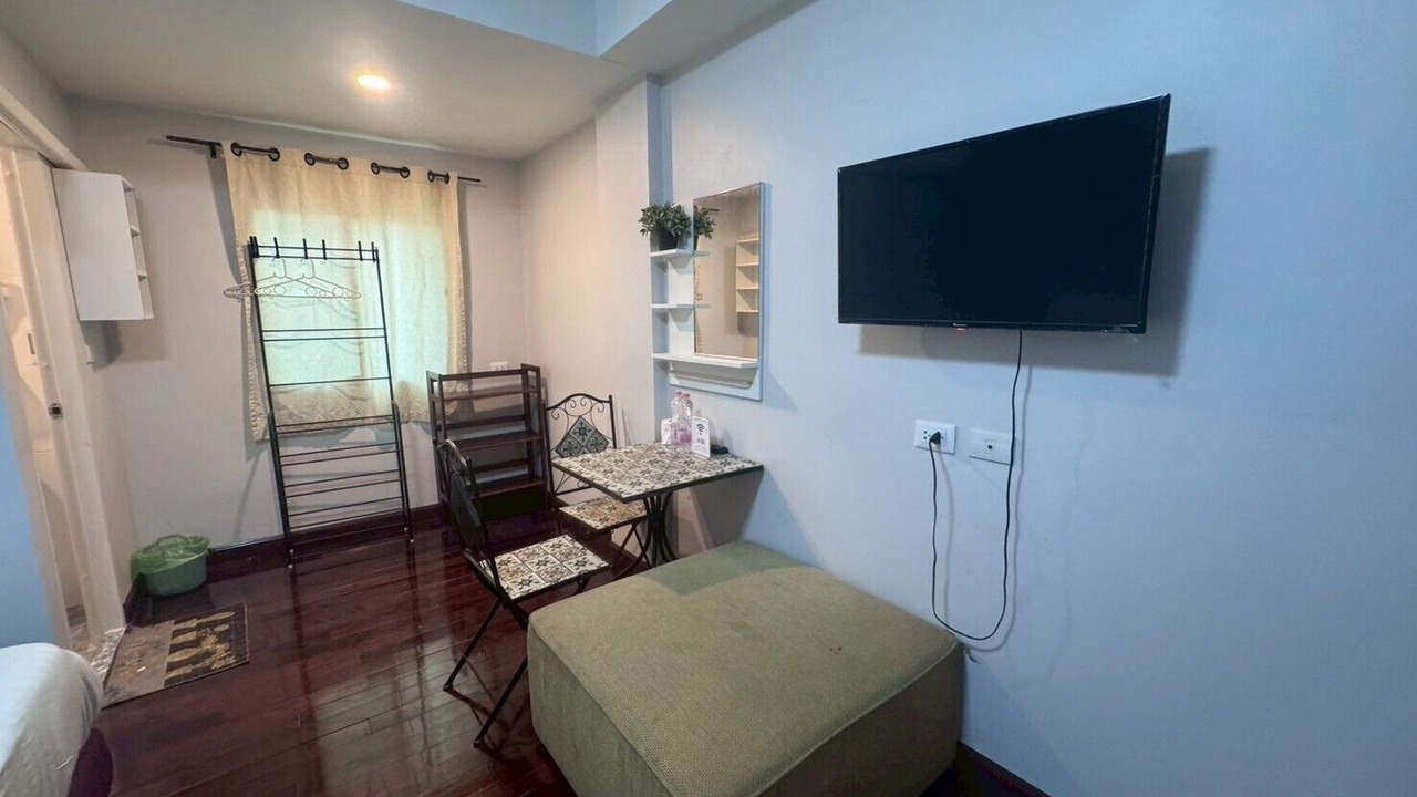 Photo of Bedroom in Dok Mai