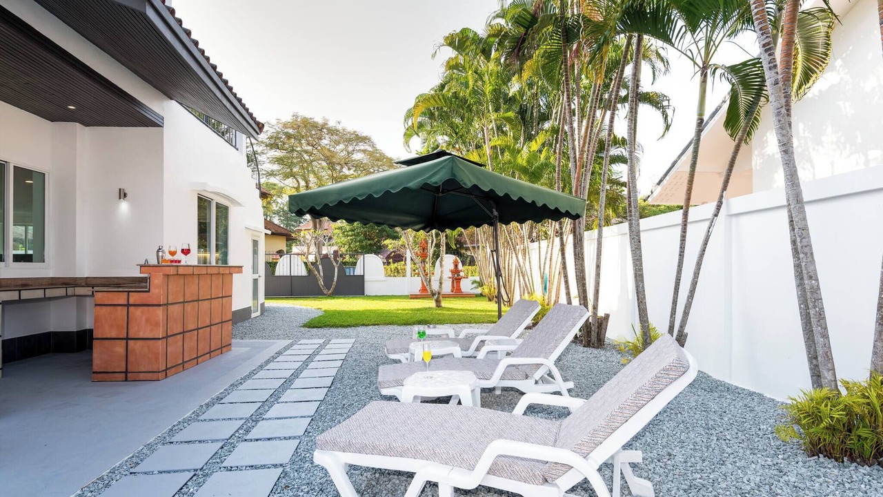 Photo of Patio Balcony in Nong Prue