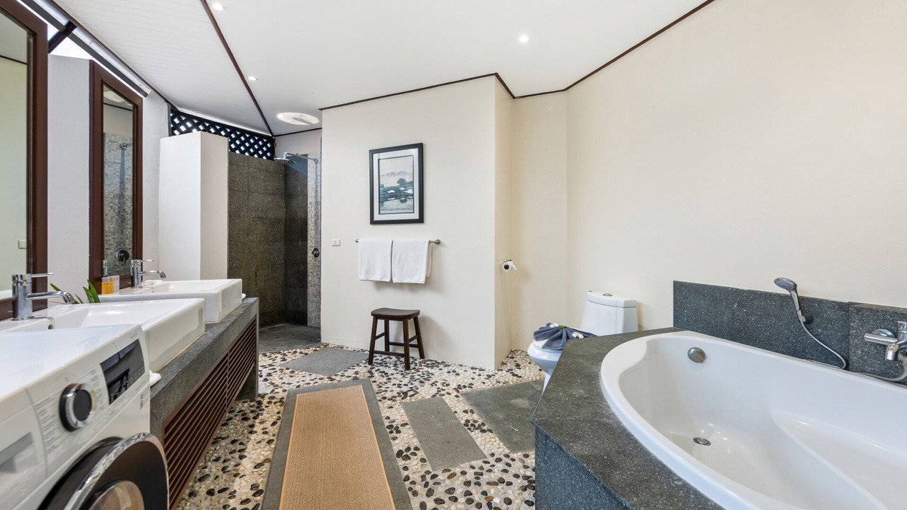Photo of Bathroom in Lipa Noi
