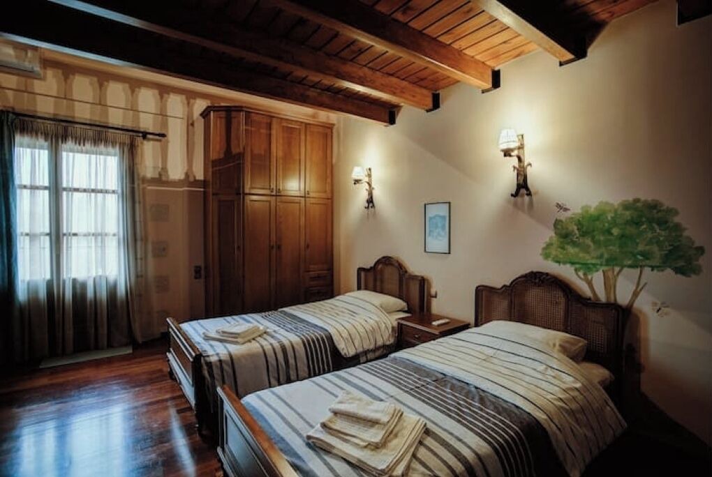 Photo of Bedroom in Longos