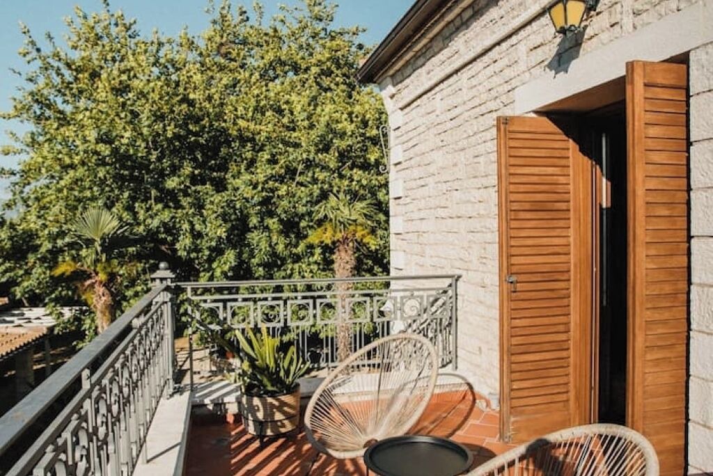 Photo of Patio Balcony in Longos